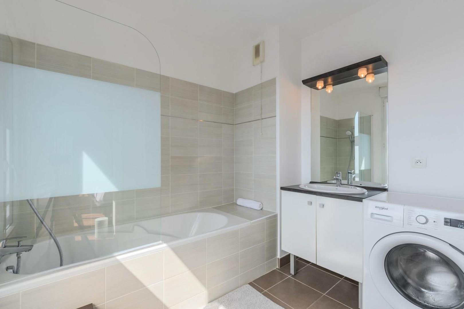 Quiet 1 Bedroom Apartment Parking Old Lille Luaran gambar